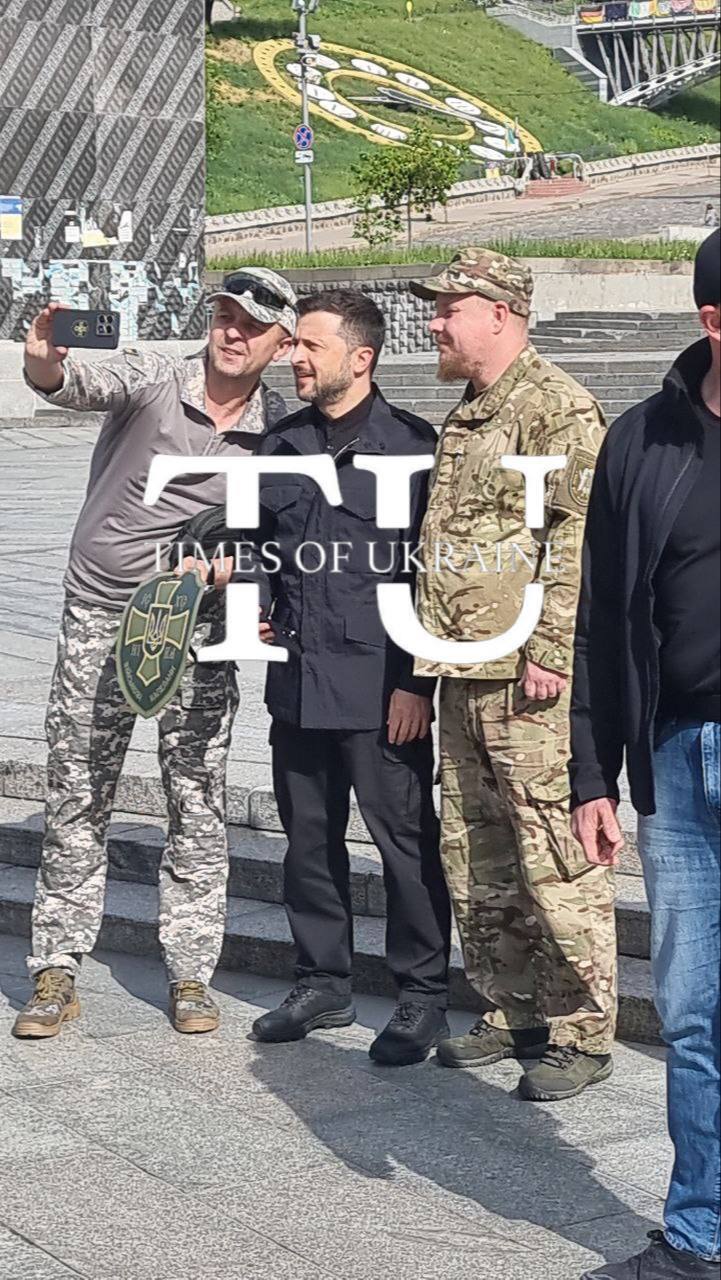 Володимир Зеленський з’явився на Хрещатику