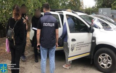 $2500 — і арешт знято: виконавці ”допомогли” боржнику уникнути стягнення майже 600 тис. грн