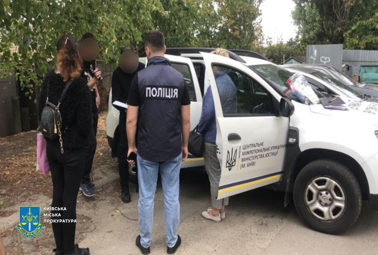 $2500 — і арешт знято: виконавці ''допомогли'' боржнику уникнути стягнення майже 600 тис. грн