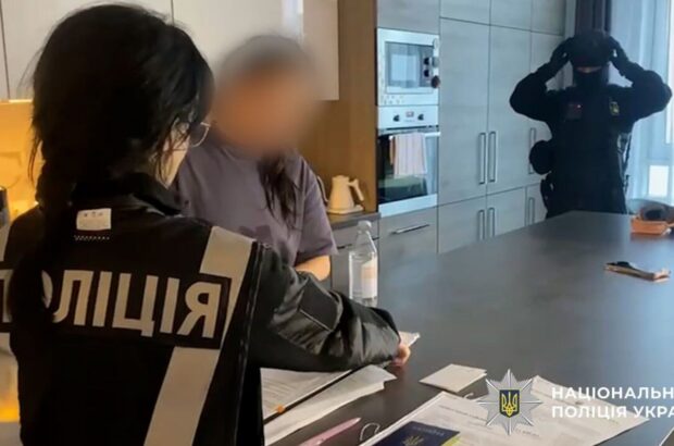 Под видом работы эскорта: девушек принуждали к тесному »сотрудничеству» из-за шантажа