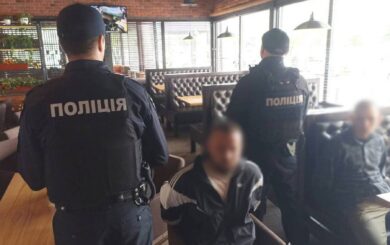 Стрілянина з Audi в Дарницькому районі: поліція затримала двох киян