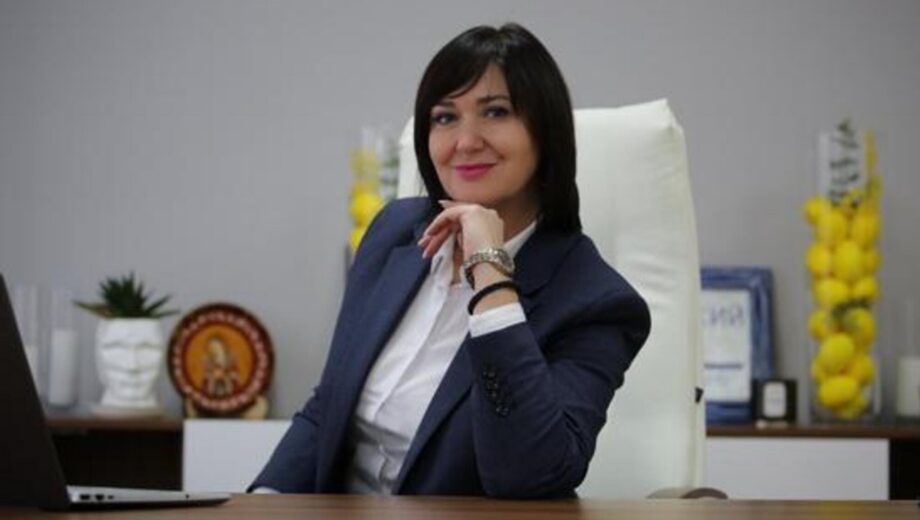 Ректор Луцкого университета приобрела дорогой Audi и солнечную станцию во время отчисления 1000 студентов-мужчин