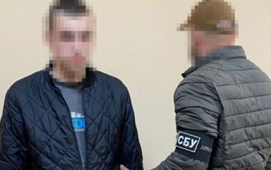 Правоохоронці затримали підпалювачів об’єктів Укрзалізниці та авто військових