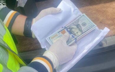 На Київщині затримано посадовця при спробі дати хабаря за вплив на рішення ВЛК