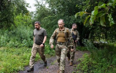 Сырский посетил Харьковскую область и предупредил об угрозе новых наступлений со стороны России