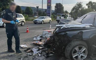 Нетвереза водійка на BMW протаранила КПП: загинув військовий