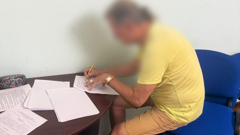 Керівника хору ”Київ” підозрюють у завданні збитків бюджету на 1,9 млн грн
