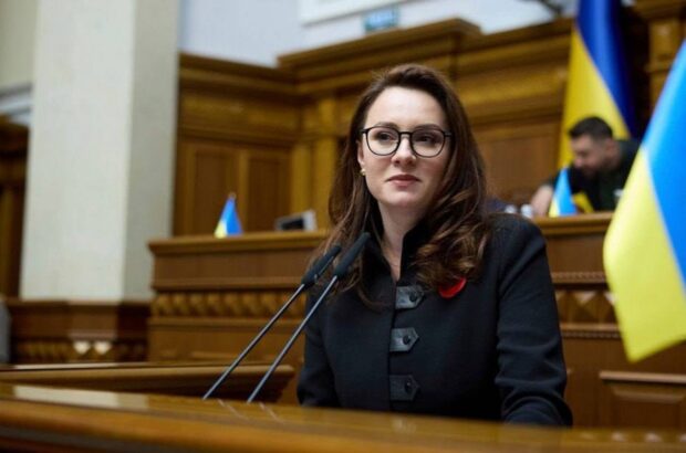 Зарплата лікарів зросте до 35 тисяч гривень, — Свириденко