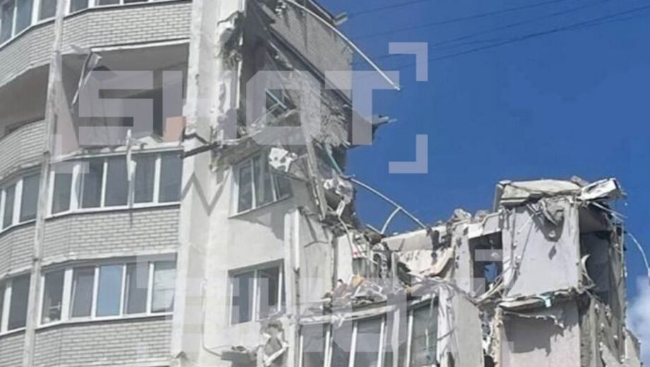 У Саратові стався вибух у багатоповерхівці: обвалився під’їзд з 10-го по 1-й поверх, є загиблі