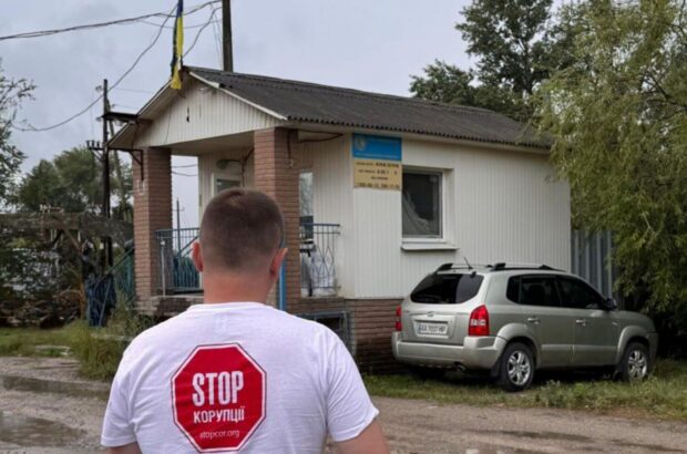 На Жуковому острові журналісти викрили незаконний вивіз піску технікою з орбіти Продивуса
