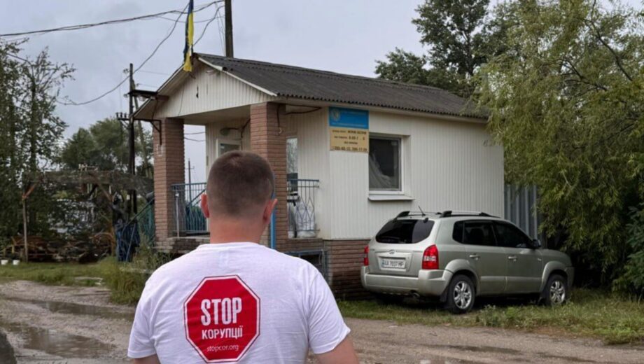 На Жуковому острові журналісти викрили незаконний вивіз піску технікою з орбіти Продивуса