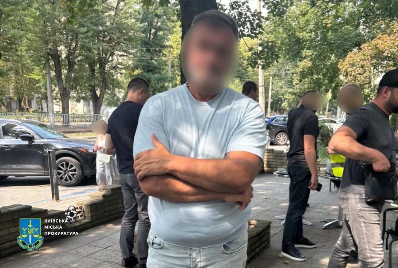 За 25 тисяч євро обіцяв посаду в Офісі генпрокурора