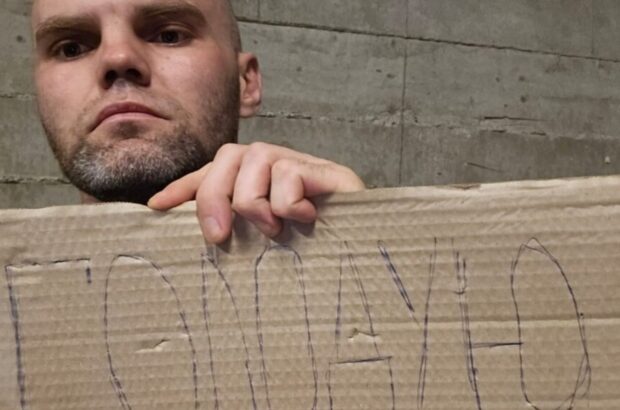 ”Нас випускають на 10 хвилин на день”: депортовані українці місяцями чекають повернення зрРосії