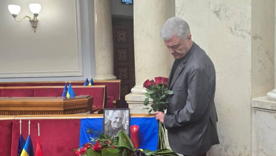 Колишній президент пропонує блокування месенджера після трагедії з Парубієм
