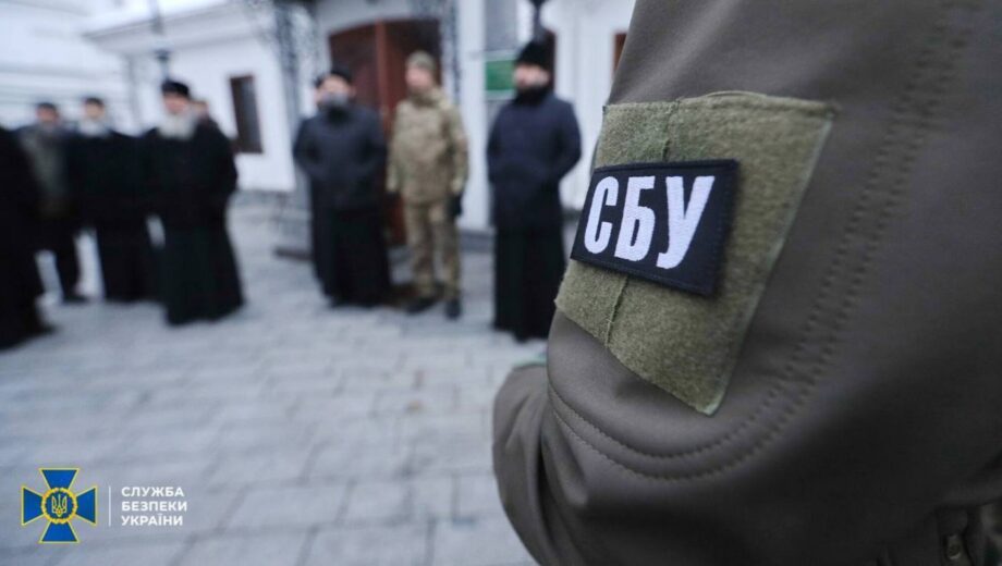 Якщо з-під ряси виглядає мундир: попи УПЦ (МП) під слідством
