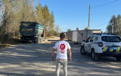 У Пухівці зупинили незаконний видобуток піску: техніку компанії Шапрана вилучили