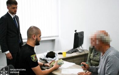 На Закарпатті родині полоненого військового повернули майже 3 млн грн, вкрадених шахраями