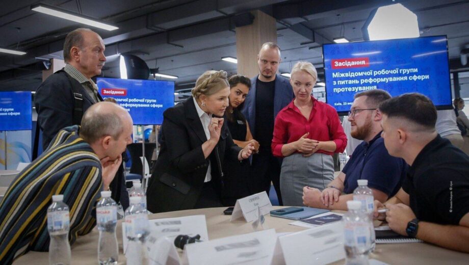 Тимошенко представила законопроект о честном протезировании для военных