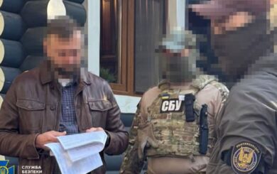Разоблачен советник МИД, который через посредников оформлял паспорта россиянам в ЕС