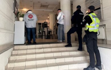 В Киеве полиция проводит обыск в бизнес-центре через мошеннический колл-центр