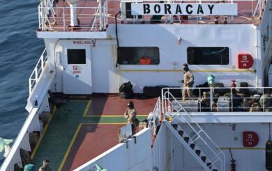 Во Франции арестовали капитана и помощника »теневого» российского танкера Boracay