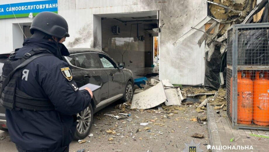 FPV-дрон попал в АЗС в Сумах: две женщины получили ранения
