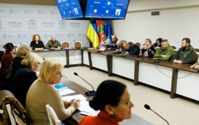 Вопросы Ветеранов и притеснение волонтеров в Змиеве: что обсуждали на Громсовете при Харьковском ОВА