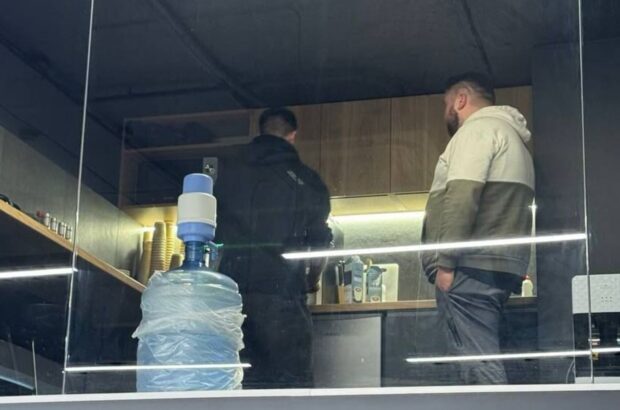 У ”Новопечерській вежі” викрили ще один підозрілий кол-центр з імовірно ”турецьким” корінням (фото, відео)