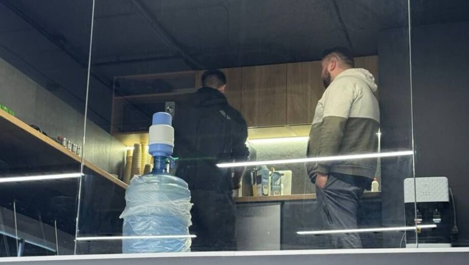 У ”Новопечерській вежі” викрили ще один підозрілий кол-центр з імовірно ”турецьким” корінням (фото, відео)