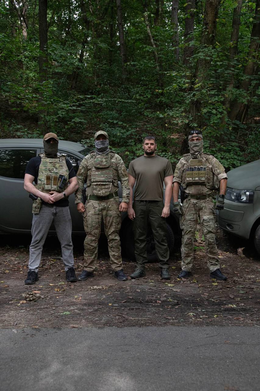 Domino Foundation передала военным мощный Dodge RAM для Покровского направления