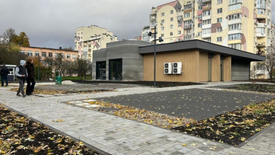 Во Львове достраивают первую в Украине школу, напечатанную на 3D-принтере