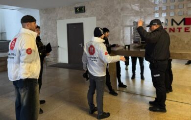 СтопКор зафиксировал работу мошеннического офиса на Линейной, 17