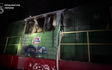 В Харькове задержан 16-летний парень, подозреваемый в поджоге локомотива ради »легкого заработка»