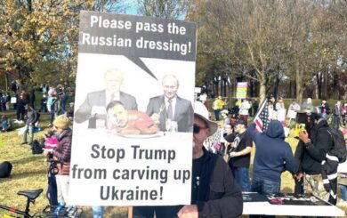 Акция в столице США: митинг против 28-пунктного мирного плана Трампа