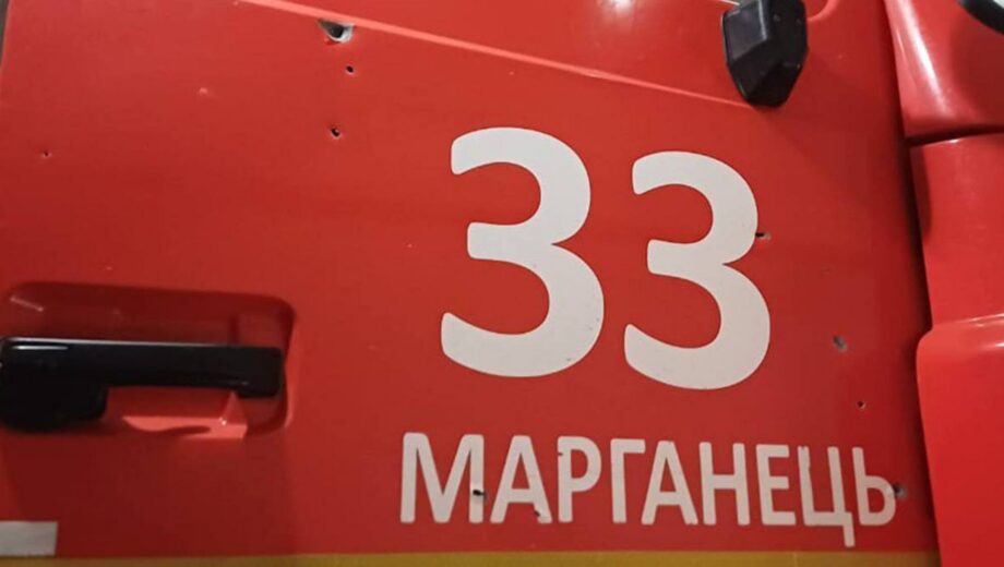 Россия открыла огонь по спасателям в Марганце: авто повреждено, пострадавших нет