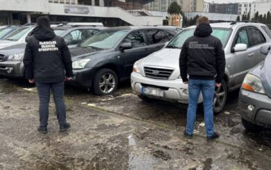 Руководитель благотворительного фонда причастен к перепродаже »гуманитарных» авто — прокуратура
