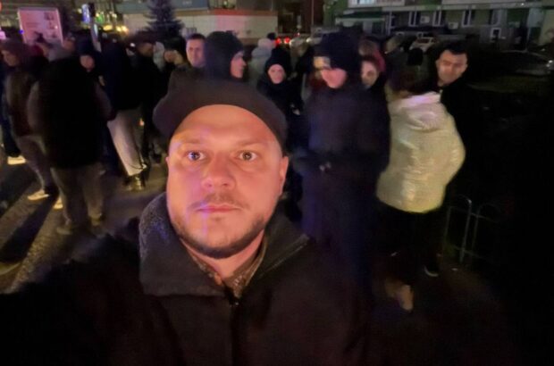 Протест через знеструмлення: у Крюківщині жителі ЖК ”Євромісто” заблокували дорогу