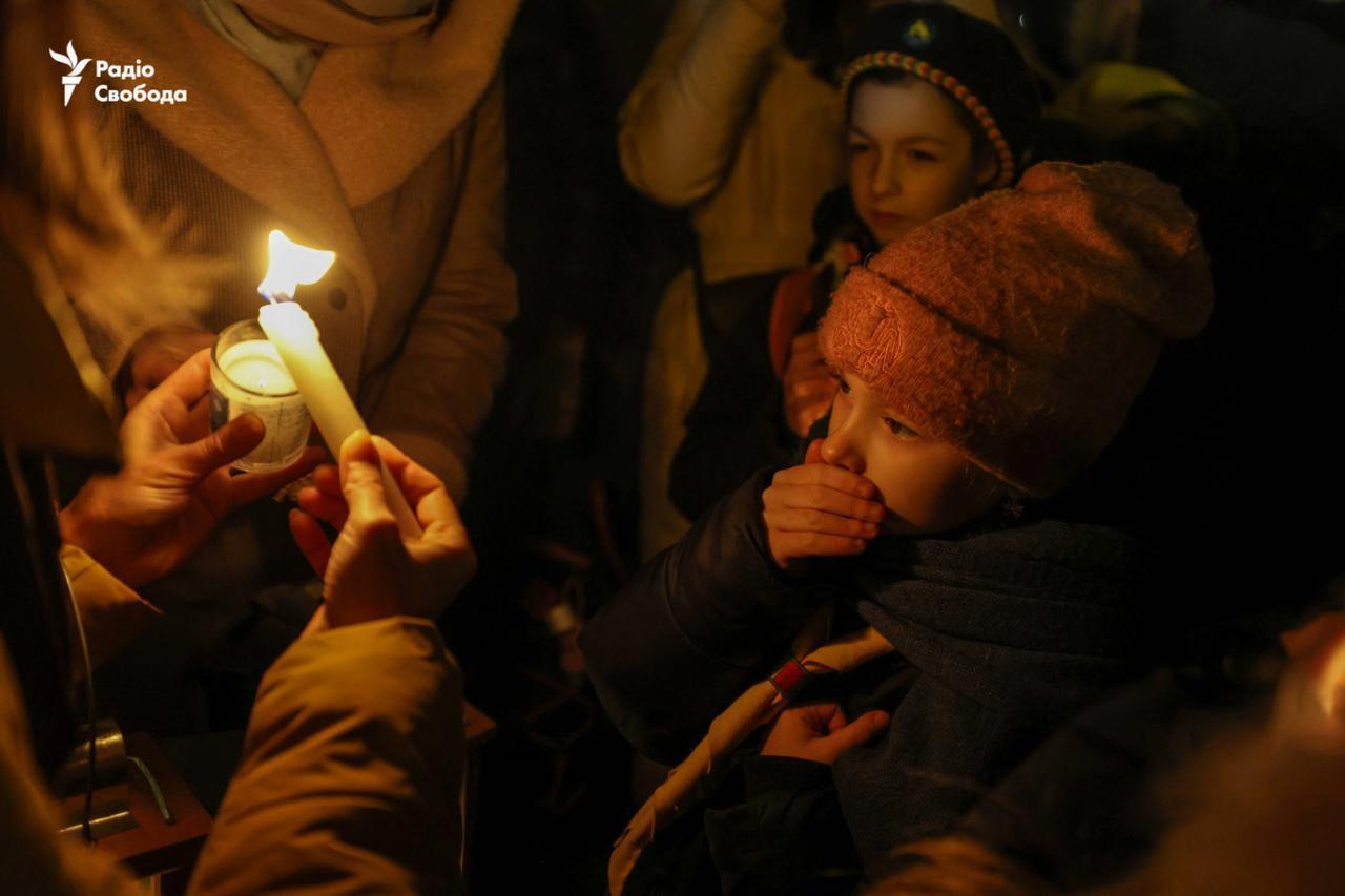 В Киеве передача огня прошла на Михайловской площади