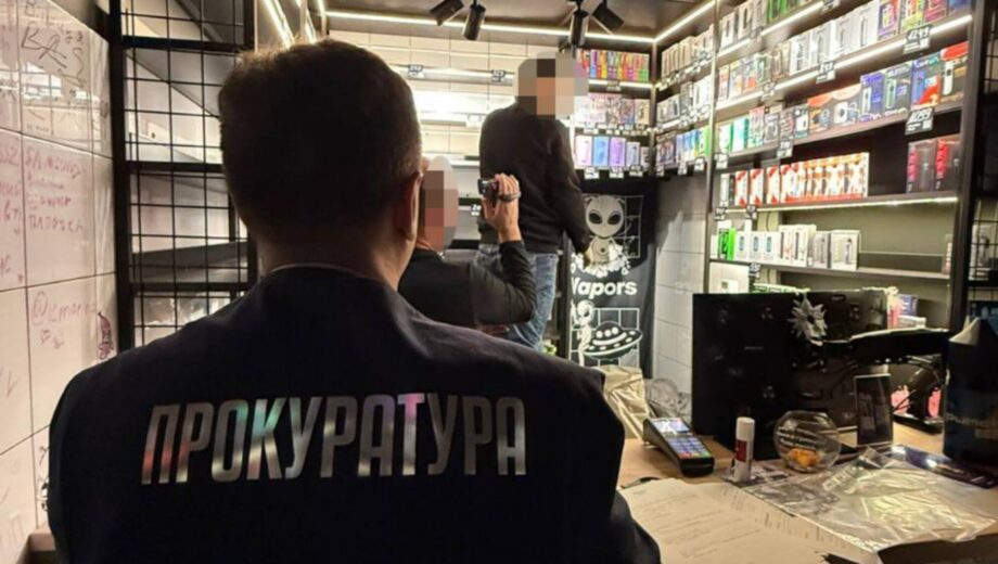 Правоохранители прекратили нелегальное производство вейп-жидкостей мощностью до 2 тысяч наборов в сутки