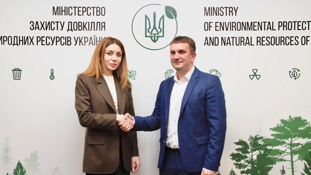 Люкс-активи і валютний запас ''під подушкою'': що декларує очільник Держгеонадра Гоцинець?