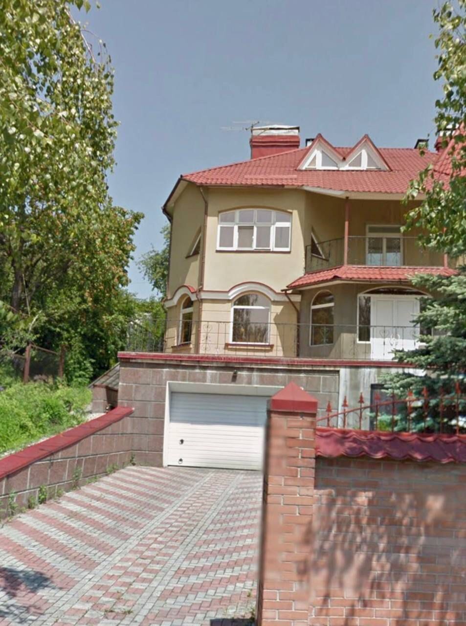 Домовой скандал в Киеве: по делу фигурирует соратник Кличко