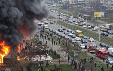Огонь в Киеве: пожар на улице Ахматовой