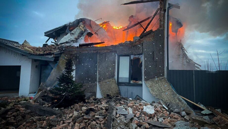 Російські дрони атакували Київ і Київщину: пошкоджені будинки, є жертви