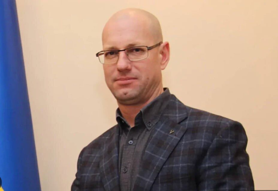 Авто за 1,4 млн, нетверезе кермування та порушення держтаємниці: чим відомий закарпатський ексмитник Балуєв