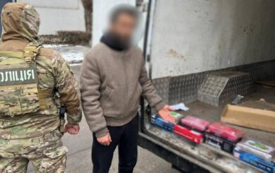 Иностранец в столице прятал кокаин в коробках из-под бытовых товаров