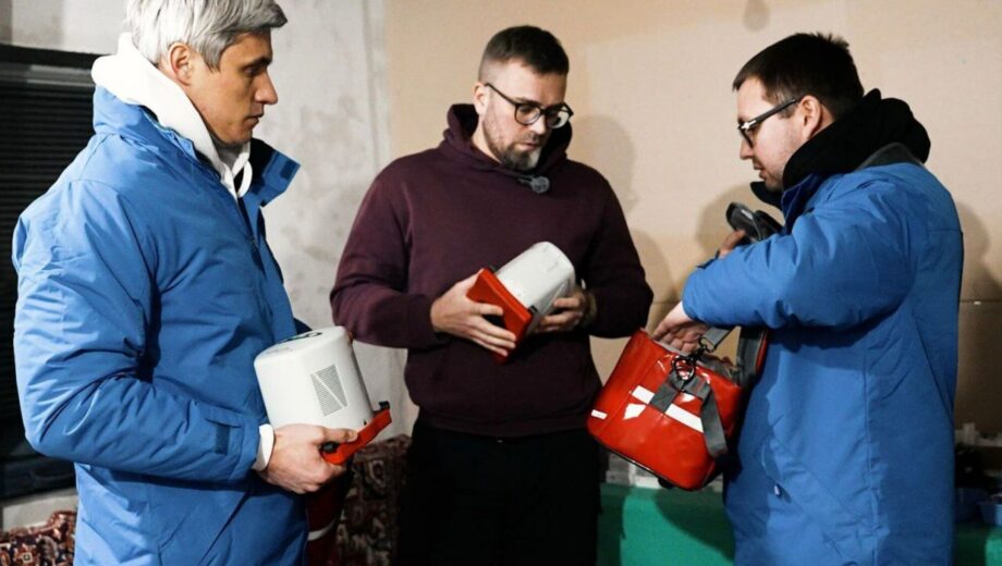 315 апаратів Easy Pulse рятують життя на фронті завдяки фонду ”НАДІЯ” та партнерам