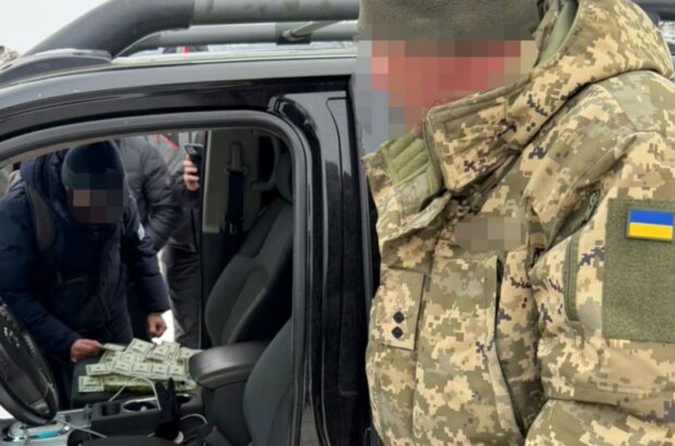 На Одещині затримали заступника командира, який пропонував ухилення від служби за гроші