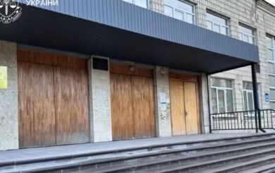Чиновник Соломенской РГА переплатил за ремонт крыши более полумиллиона гривен, — городская прокуратура