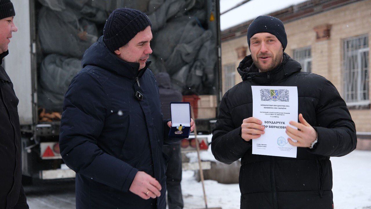 Глава ВОО ''Стоп Коррупции'' Игорь Бондарчук получил награду Командующего объединенными силами ВСУ