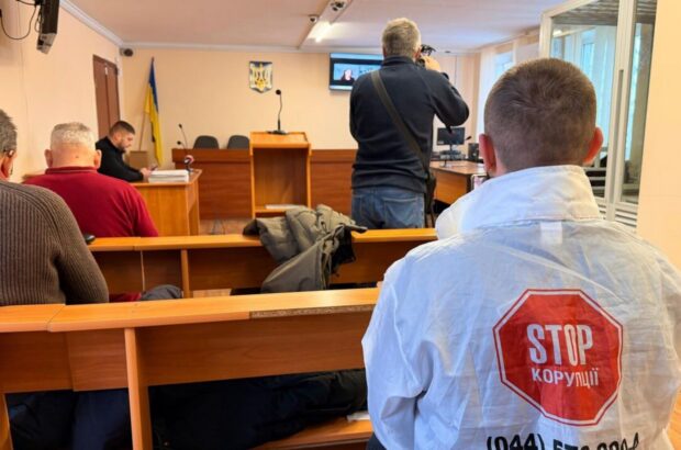 Лікарняний, відмова від адвоката і ”нові версії” захисту: що відбувається у справі мера Нетішина Супрунюка